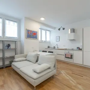 Brembo House Two Apartament