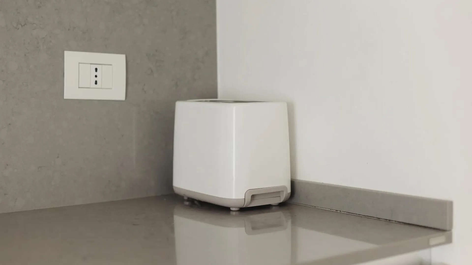 Gohost - Modern Apartments With Private Terrace Near Duomo