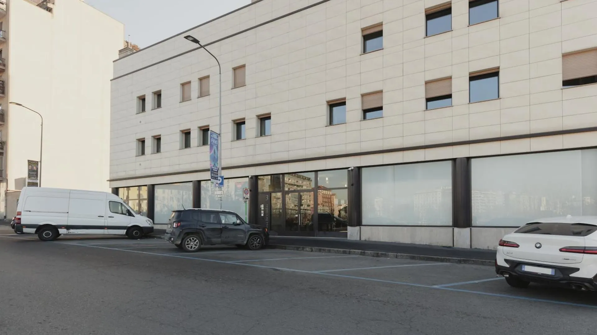 Gohost - Modern Apartments With Private Terrace Near Duomo