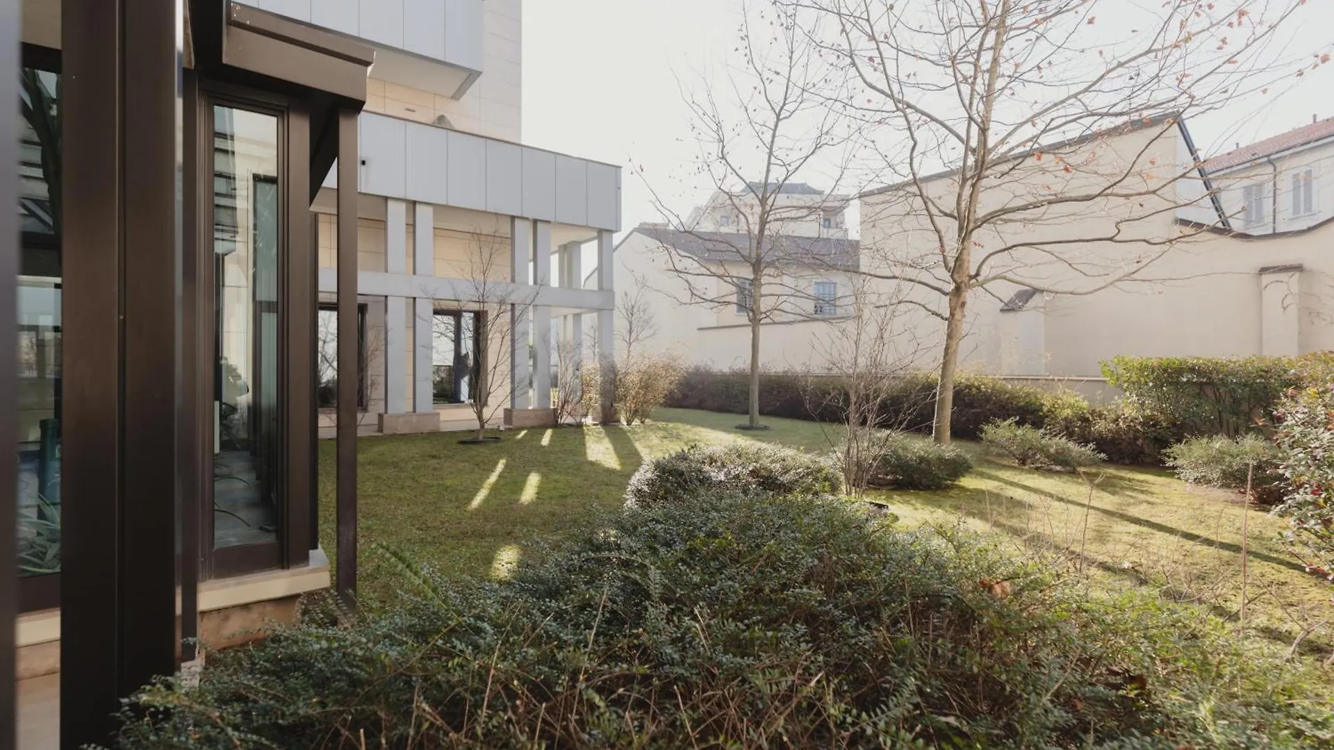 Gohost - Modern Apartments With Private Terrace Near Duomo 이탈리아