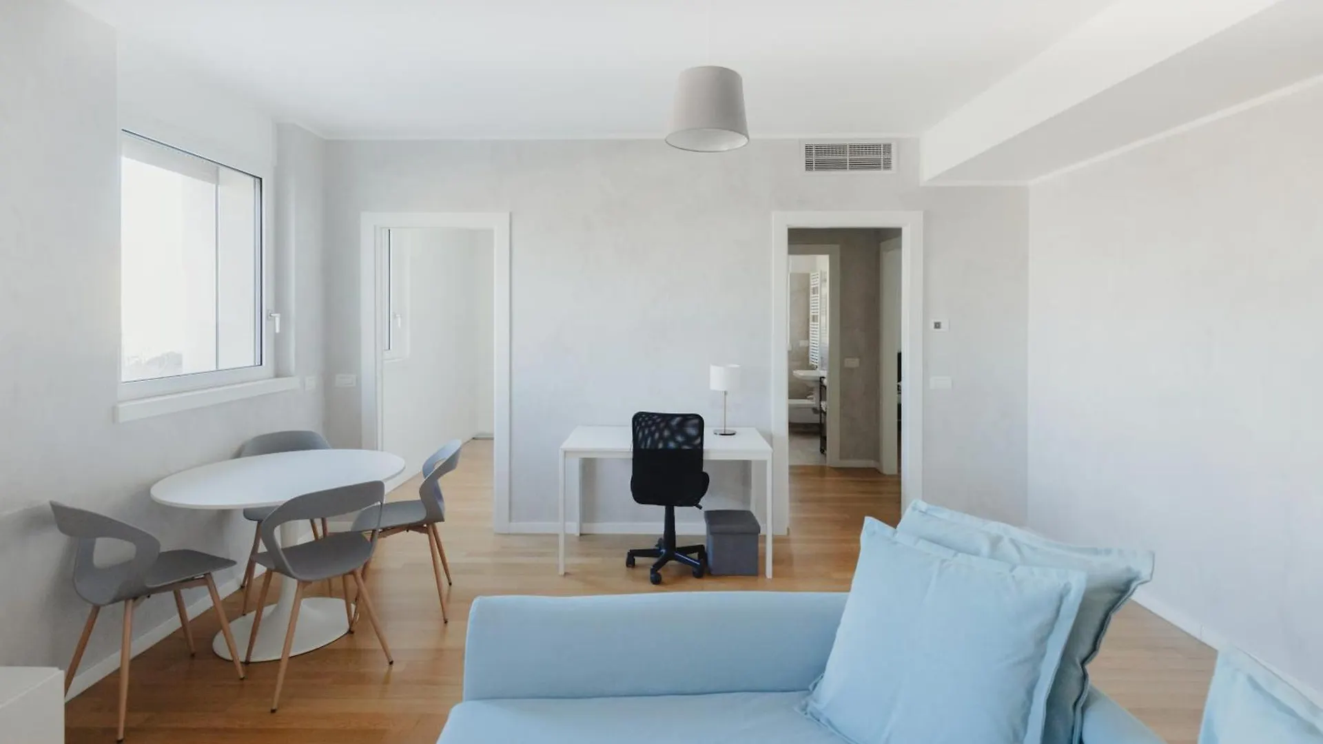 Gohost - Modern Apartments With Private Terrace Near Duomo