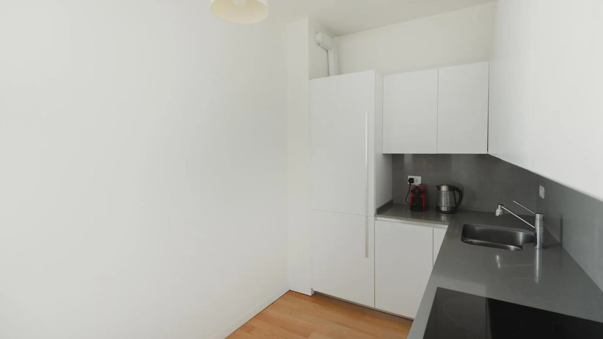 Gohost - Modern Apartments With Private Terrace Near Duomo 이탈리아